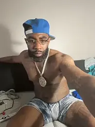QHefner52 yayın görüntüsü