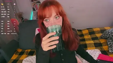 Alice_CutePerv yayın görüntüsü