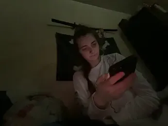 Snowbunnycake_131 yayın görüntüsü