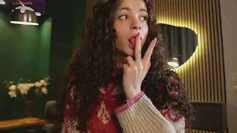 Curly_Moon yayın görüntüsü
